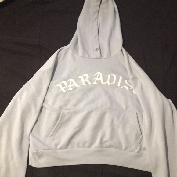 Baby blue crop top with sleeves - Picture 1 of 1